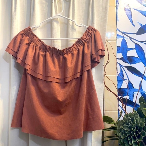 Young Fabulous & Broke Tops - Young Fabulous & Broke Faux Suede Ruffle Top M